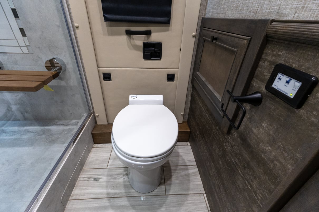 2023 Tiffin Allegro Bus 45 FP gallery image-30