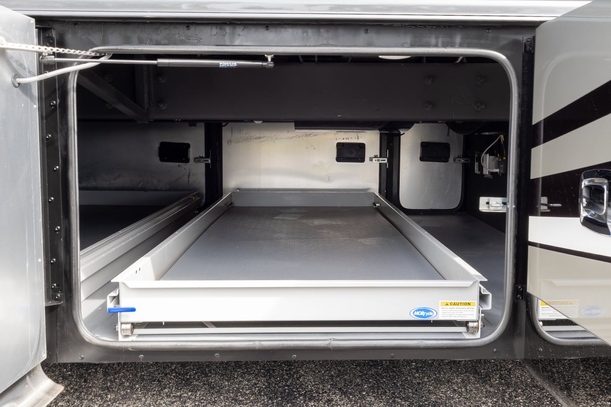 2023 Tiffin Allegro Bus 45 FP gallery image-45