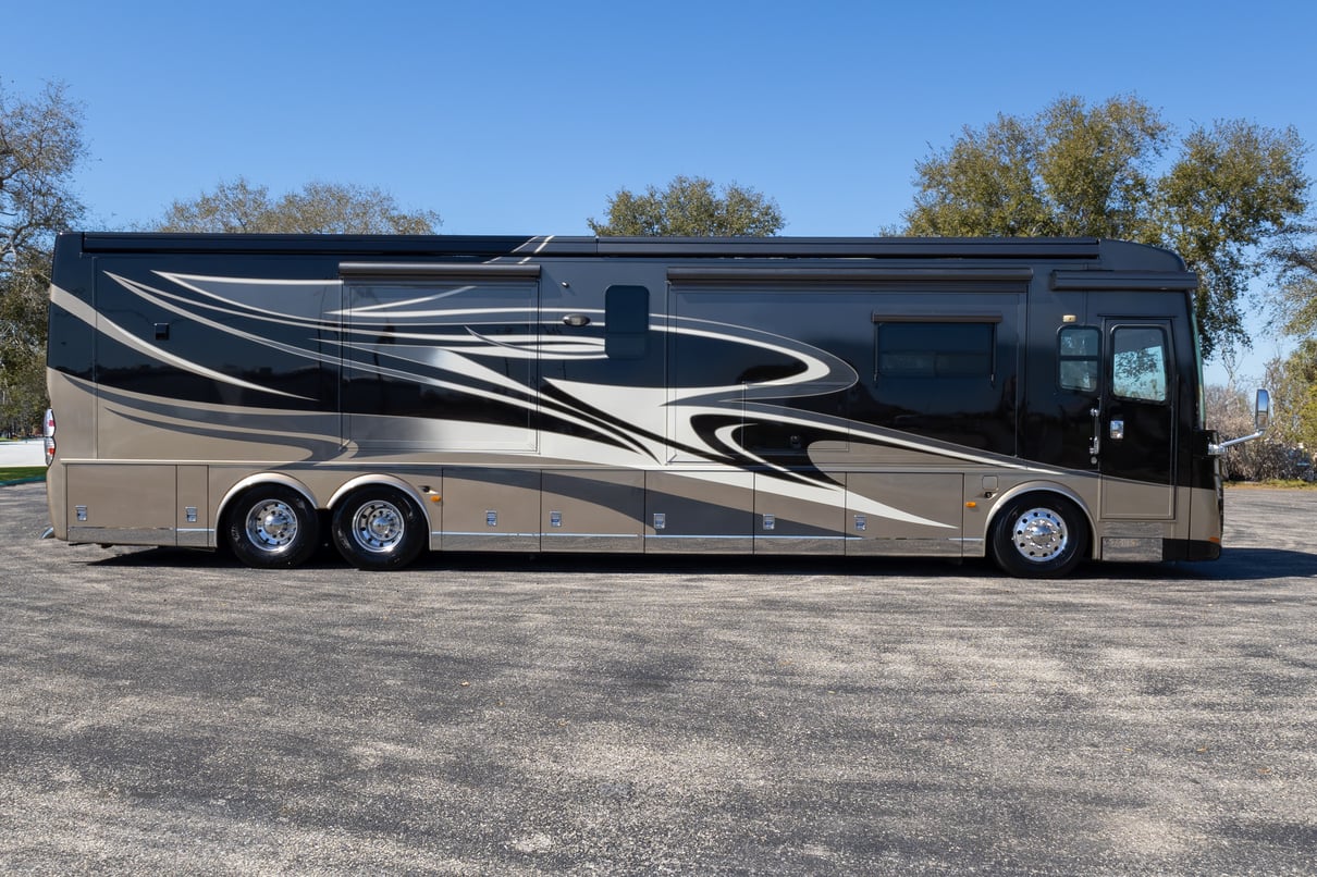 2014 Newmar King Aire 4593 gallery image-3
