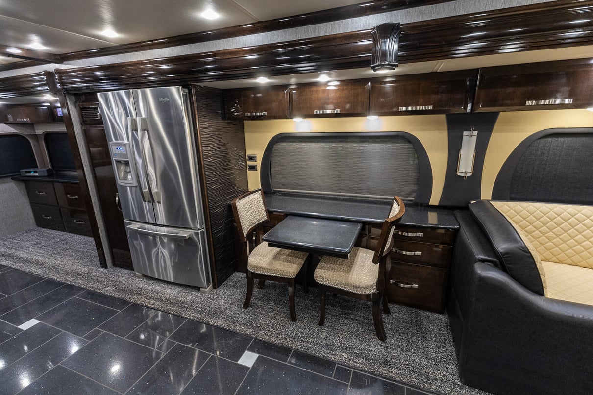 2014 Newmar King Aire 4593 gallery image-16