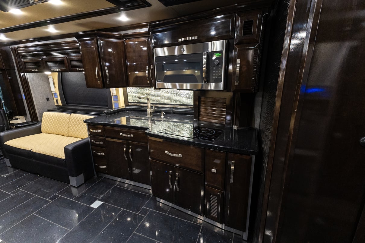 2014 Newmar King Aire 4593 gallery image-20