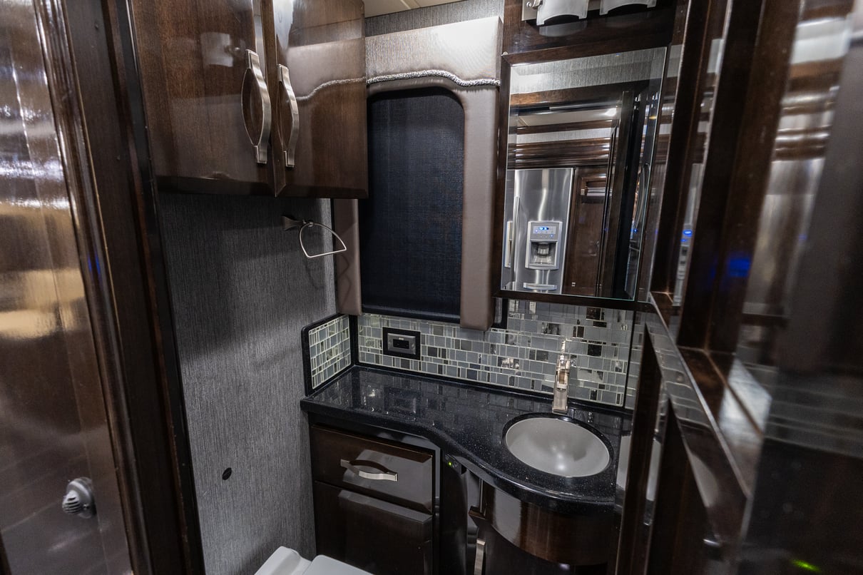 2014 Newmar King Aire 4593 gallery image-22
