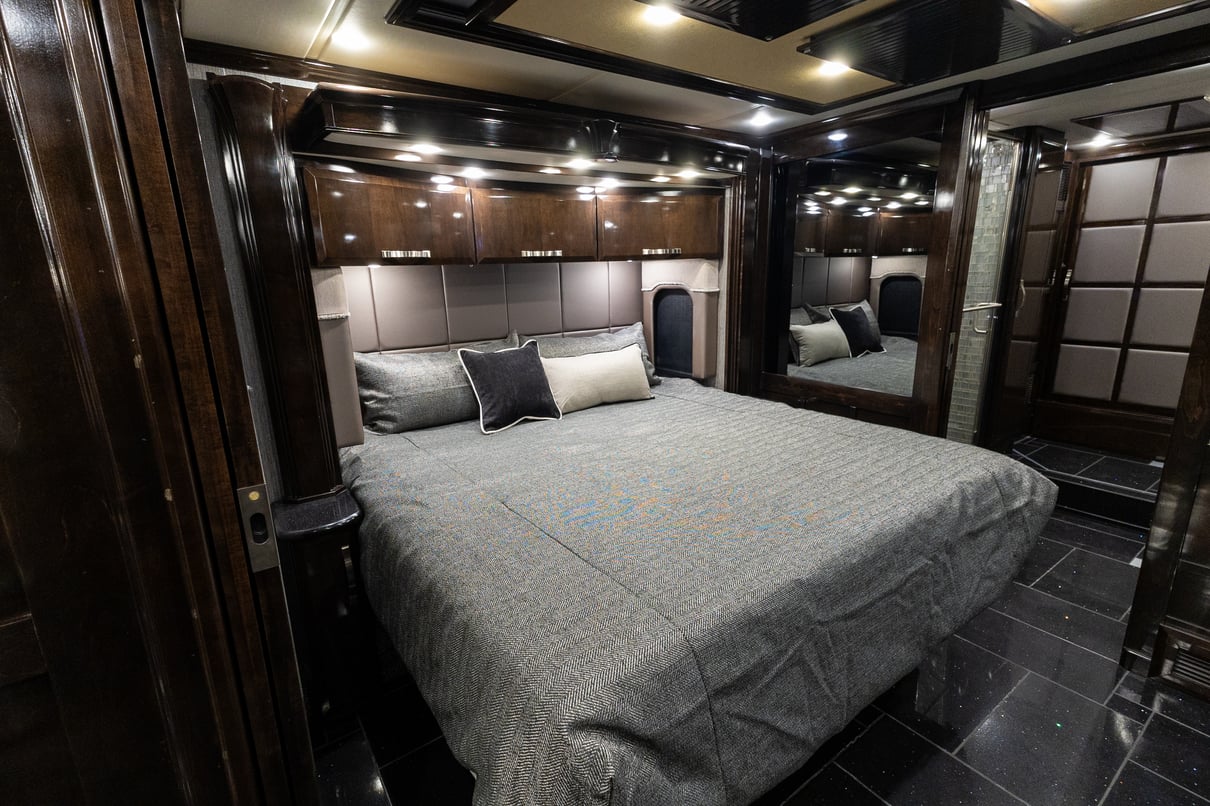 2014 Newmar King Aire 4593 gallery image-24