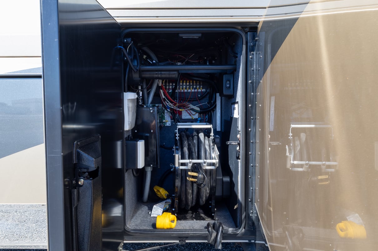 2014 Newmar King Aire 4593 gallery image-47