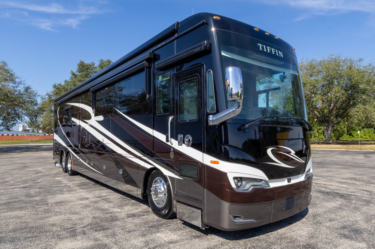 2022 Tiffin Allegro Bus 45 OPP gallery image-1