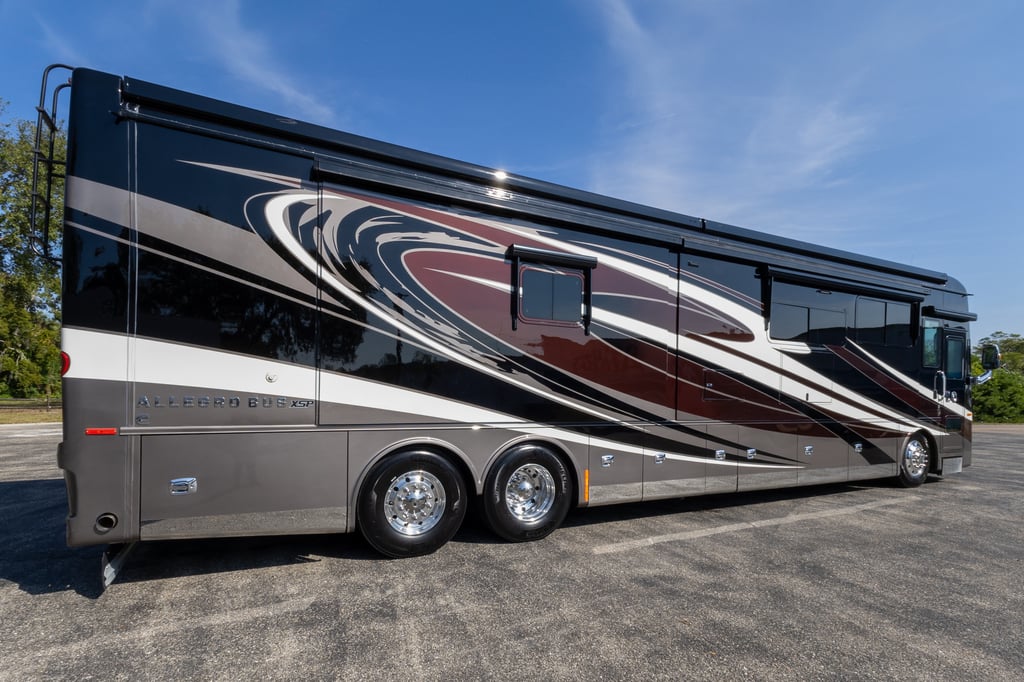 2022 Tiffin Allegro Bus 45 OPP