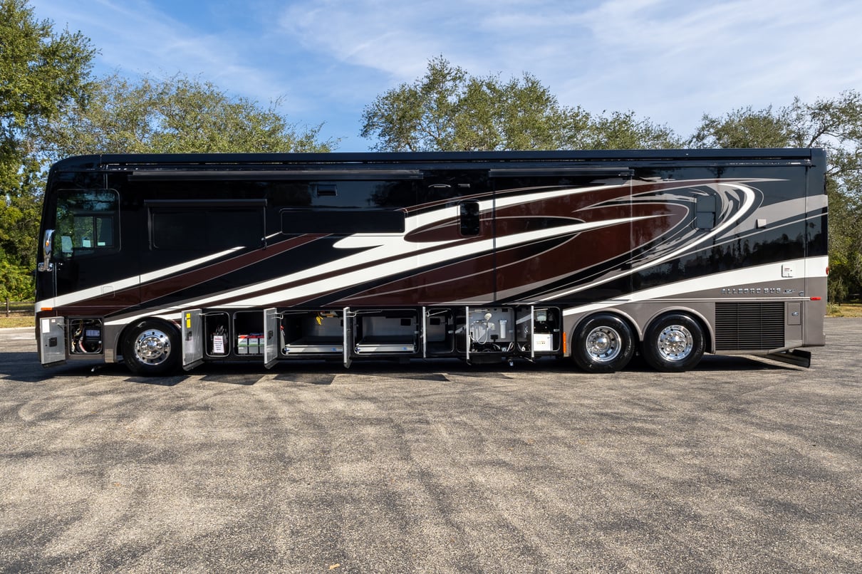 2022 Tiffin Allegro Bus 45 OPP gallery image-31