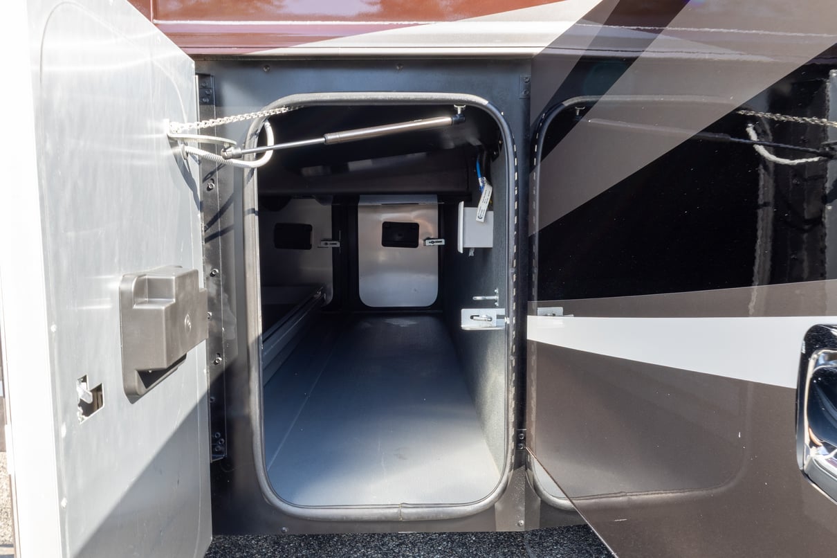 2022 Tiffin Allegro Bus 45 OPP gallery image-44