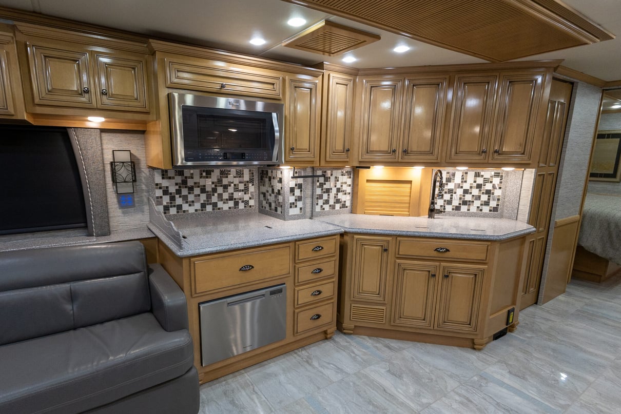 2018 NEWMAR DUTCH STAR 4327 gallery image-18