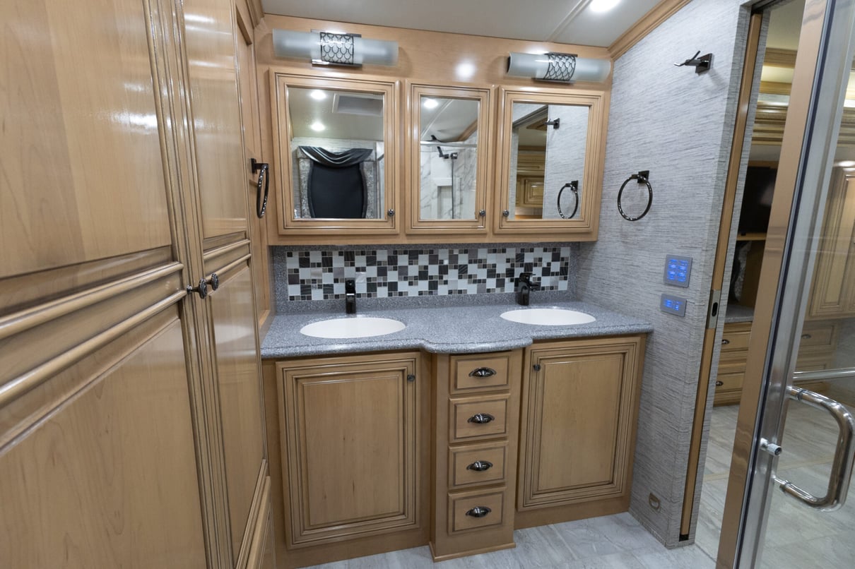 2018 NEWMAR DUTCH STAR 4327 gallery image-28