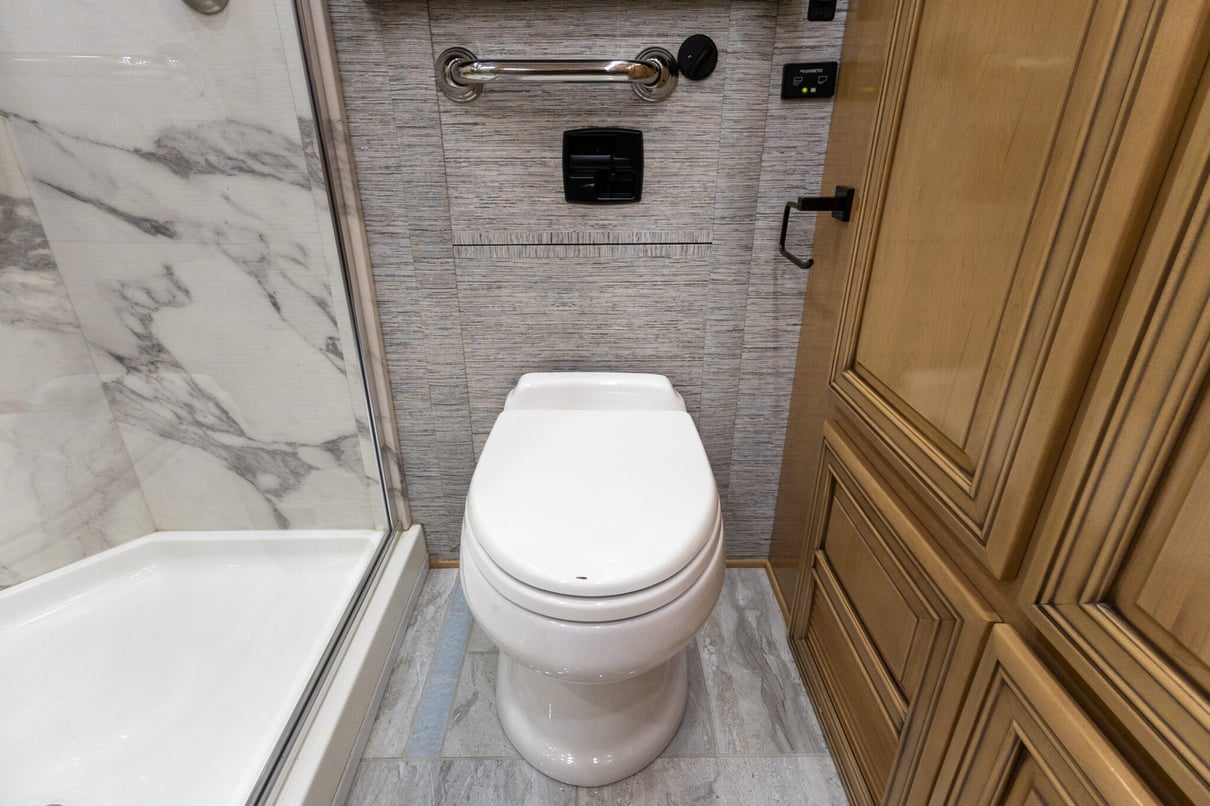 2018 NEWMAR DUTCH STAR 4327 gallery image-30