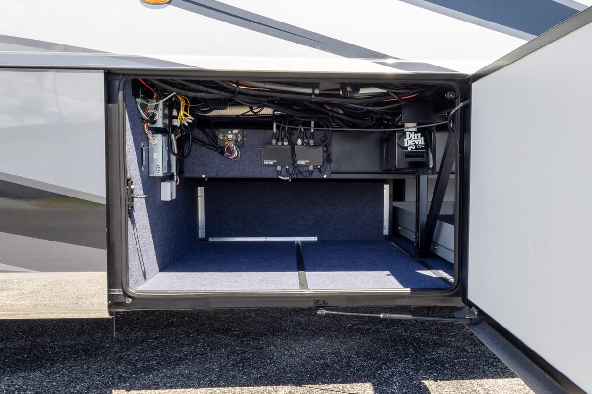 2018 NEWMAR DUTCH STAR 4327 gallery image-37