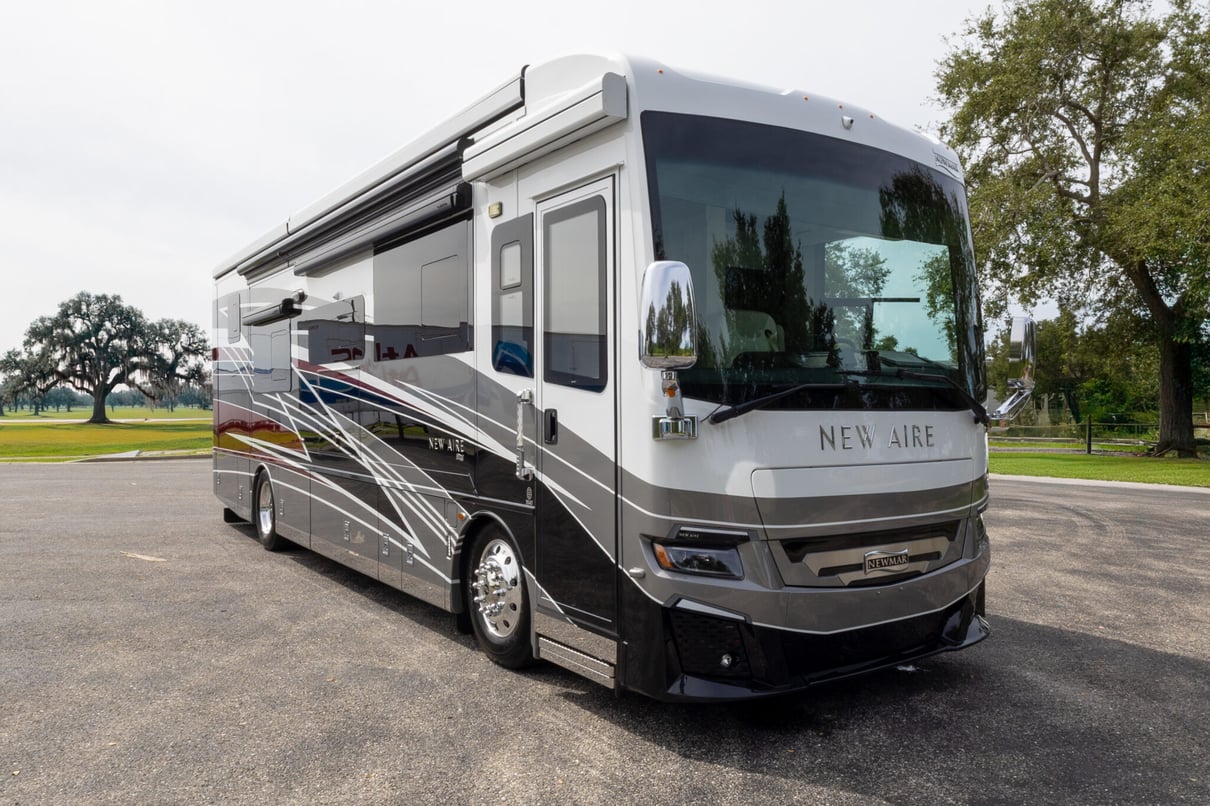 2024 NEWMAR NEW AIRE 3547 gallery image-1