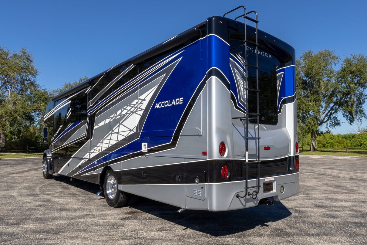 2022 Entegra Accolade 37M gallery image-7