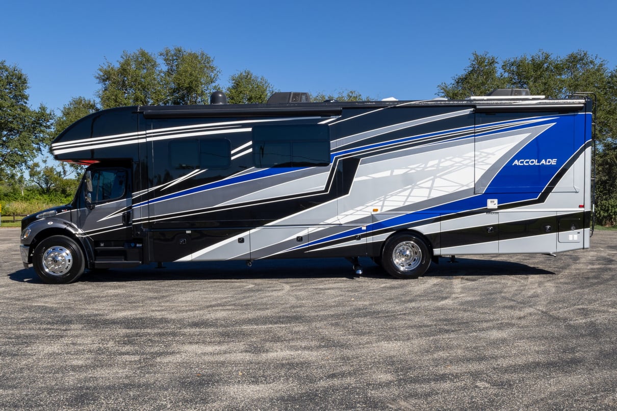 2022 Entegra Accolade 37M gallery image-9