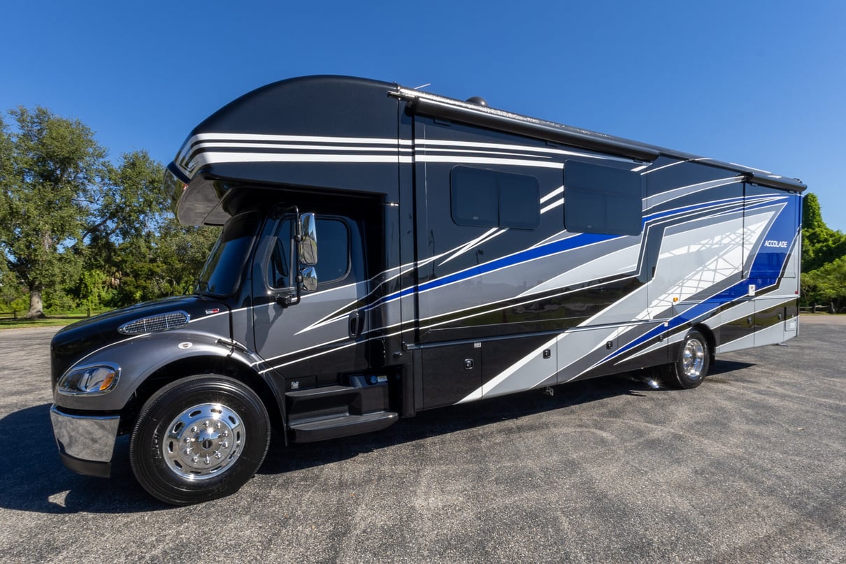 2022 Entegra Accolade 37M gallery image-10