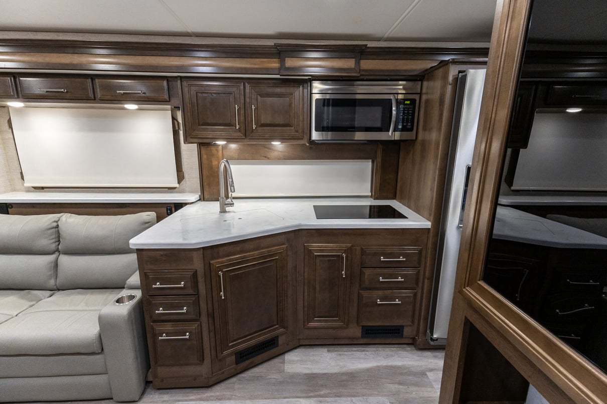 2022 Entegra Accolade 37M gallery image-20