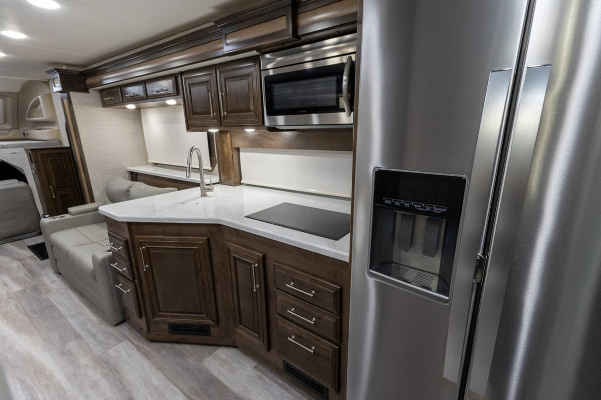 2022 Entegra Accolade 37M gallery image-21