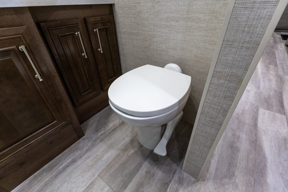 2022 Entegra Accolade 37M gallery image-25