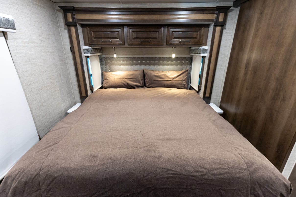 2022 Entegra Accolade 37M gallery image-27