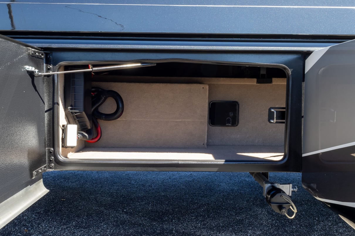 2022 Entegra Accolade 37M gallery image-40