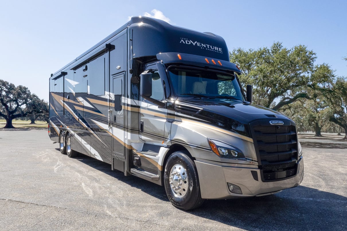 2026 ShowHauler Adventure A4501 gallery image-1