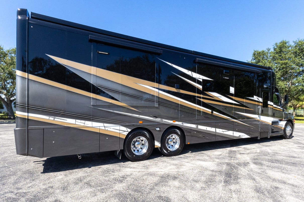2026 ShowHauler Adventure A4501 gallery image-4