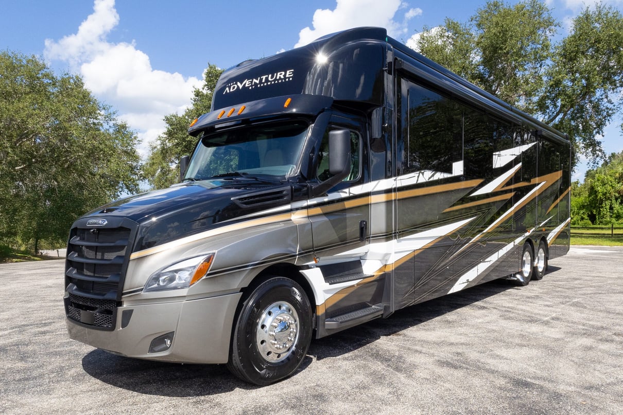 2026 ShowHauler Adventure A4501 gallery image-11