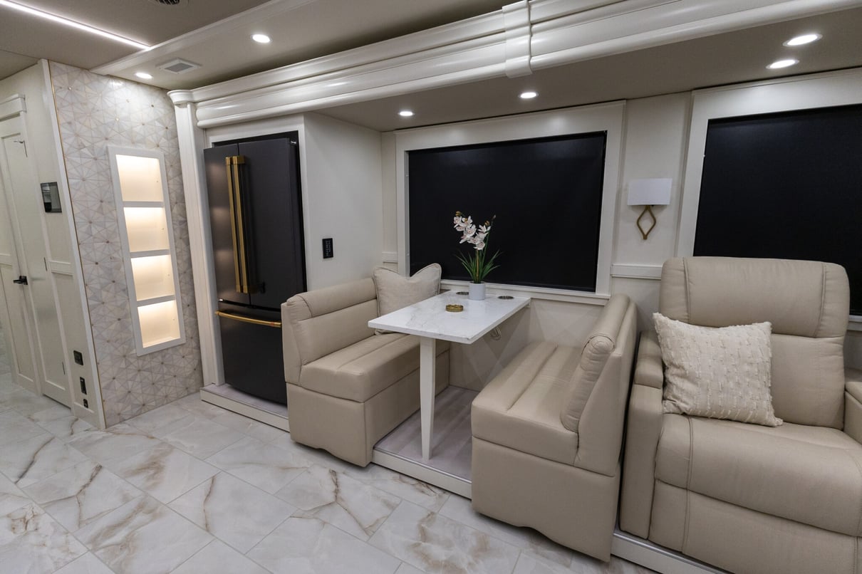 2026 ShowHauler Adventure A4501 gallery image-16