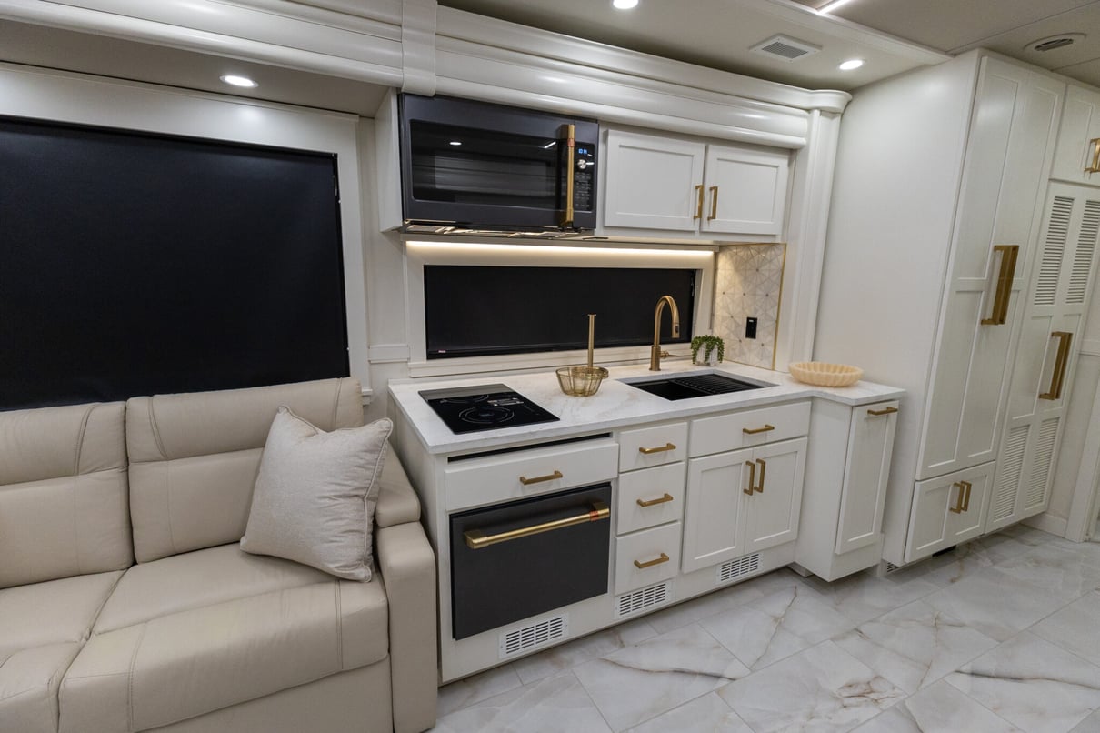 2026 ShowHauler Adventure A4501 gallery image-19