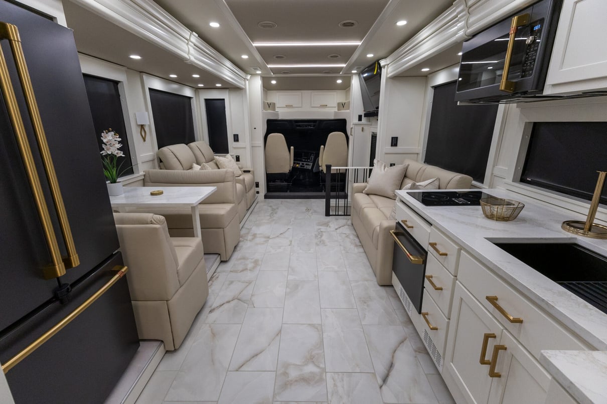 2026 ShowHauler Adventure A4501 gallery image-22