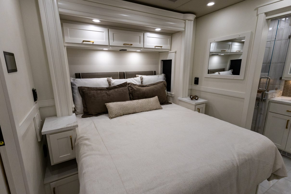 2026 ShowHauler Adventure A4501 gallery image-25