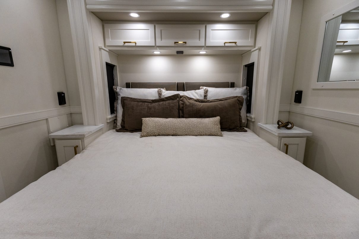 2026 ShowHauler Adventure A4501 gallery image-26