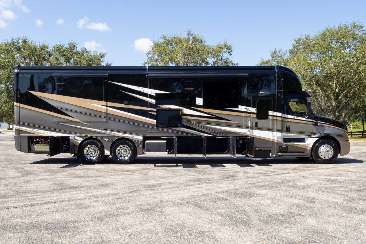 2026 ShowHauler Adventure A4501 gallery image-33