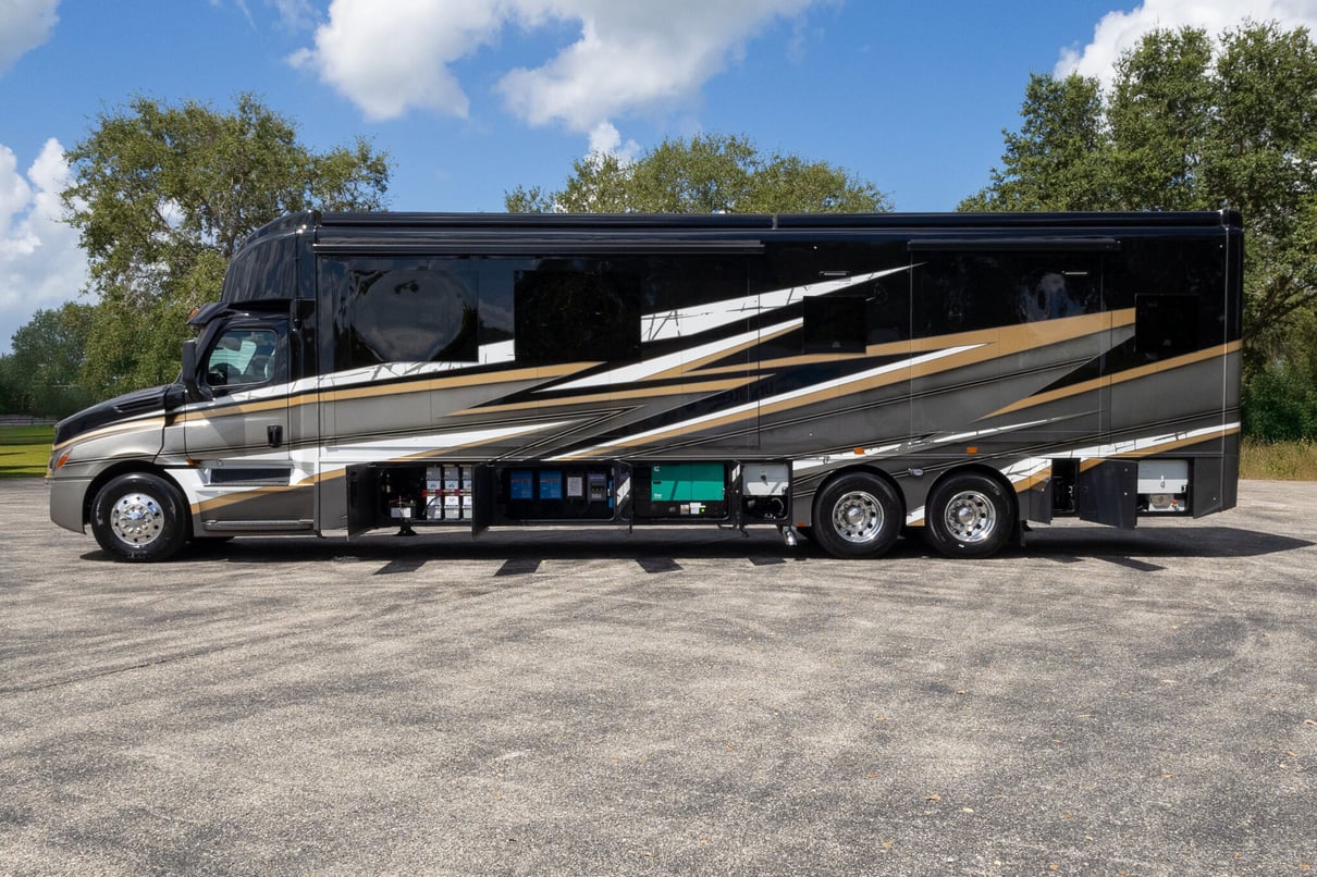 2026 ShowHauler Adventure A4501 gallery image-34