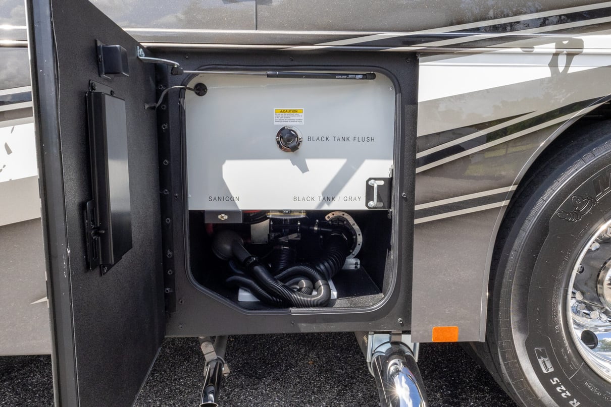 2026 ShowHauler Adventure A4501 gallery image-45