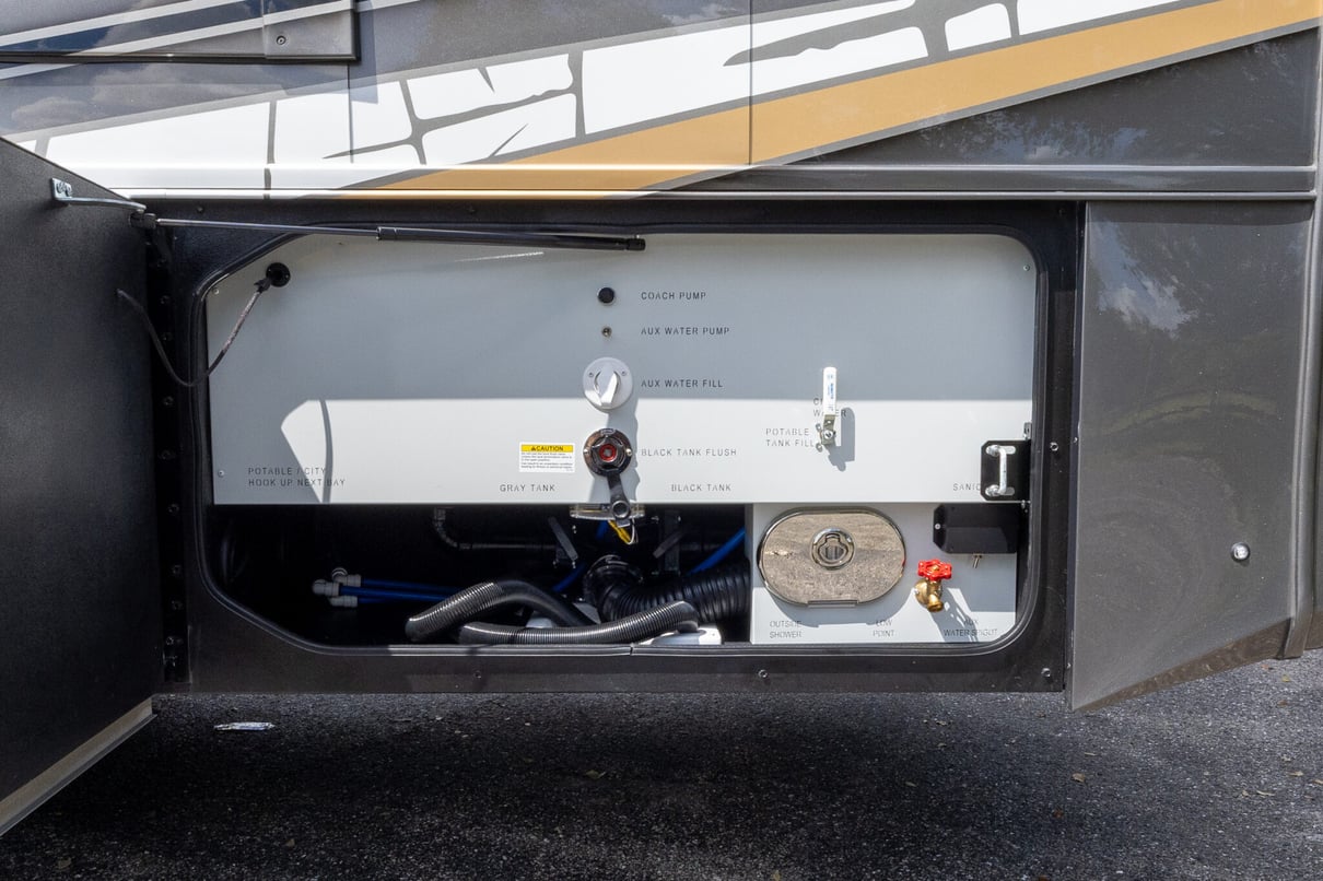 2026 ShowHauler Adventure A4501 gallery image-47