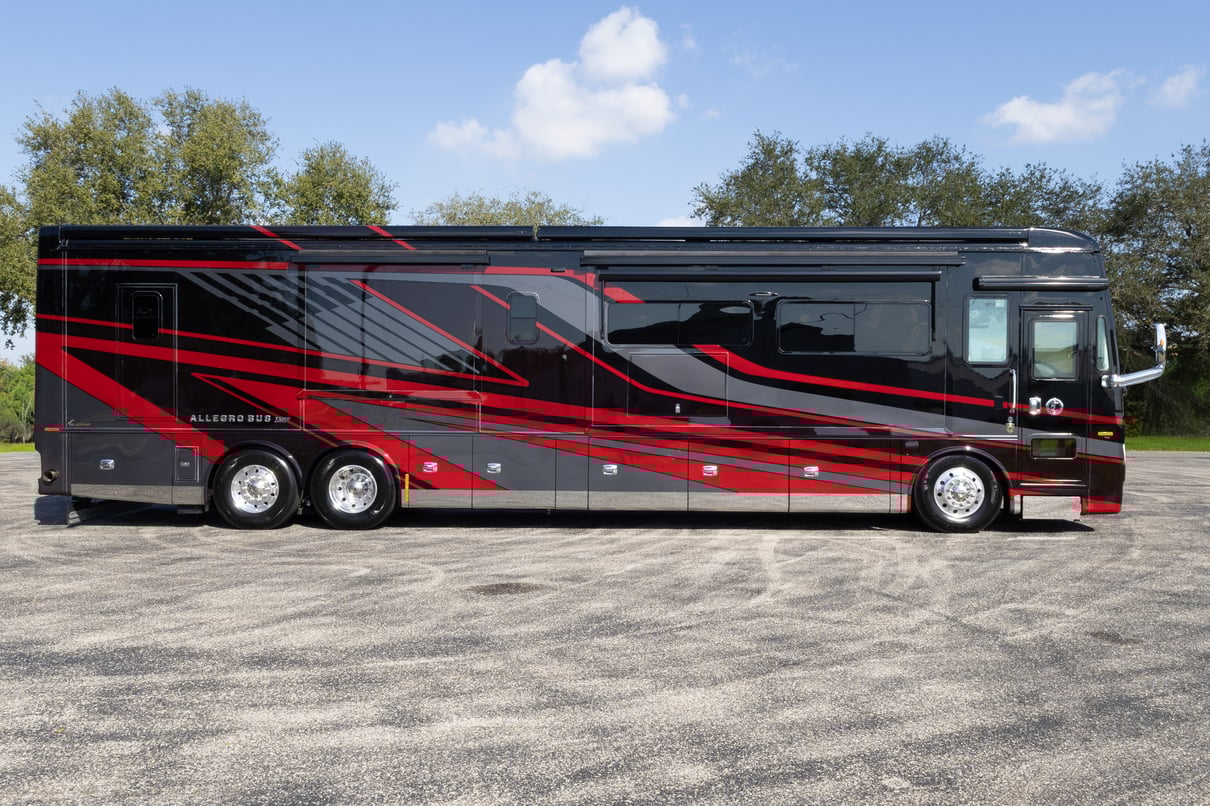 2023 Tiffin Allegro Bus 45 FP gallery image-3