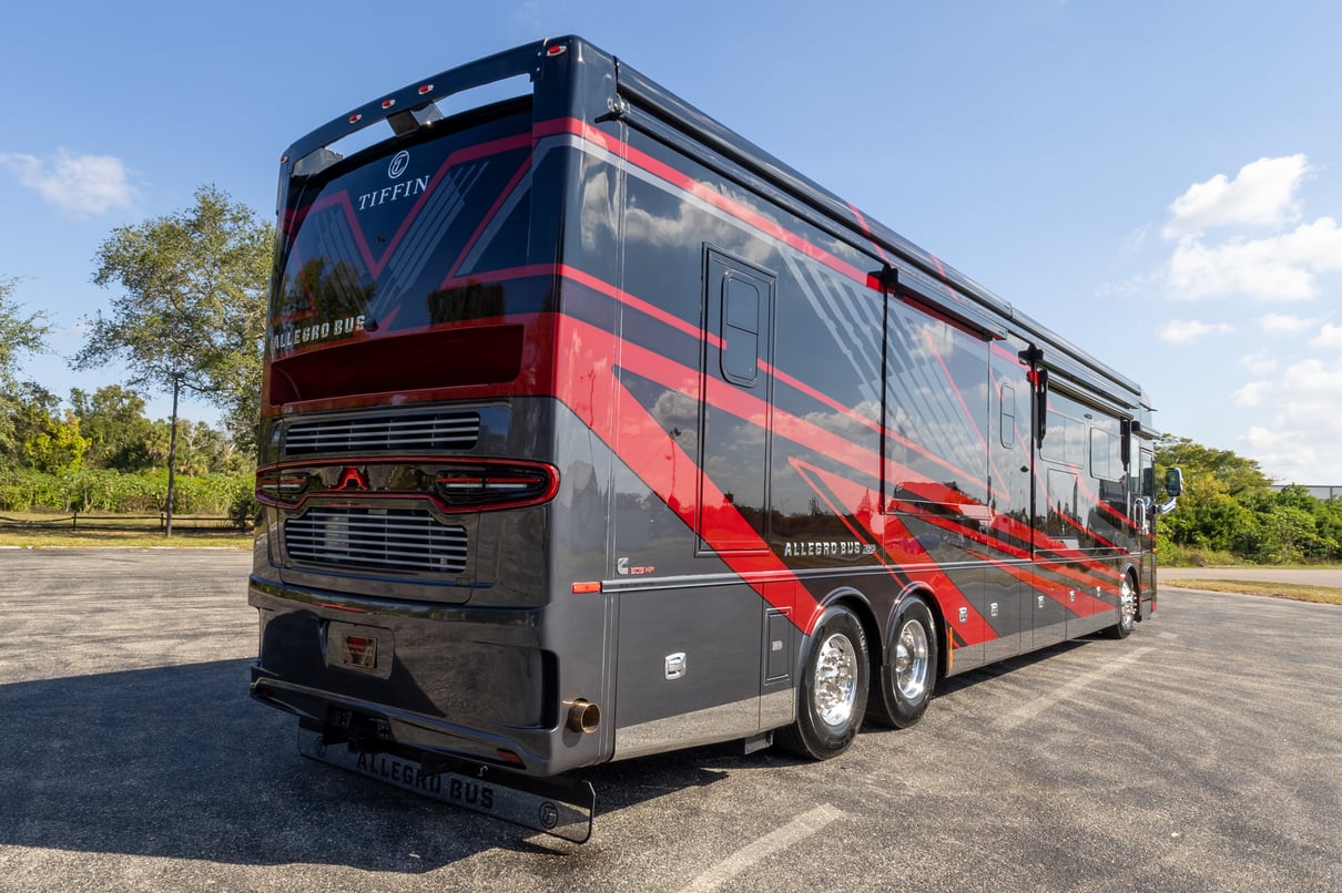 2023 Tiffin Allegro Bus 45 FP gallery image-5