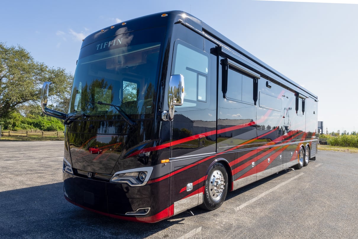 2023 Tiffin Allegro Bus 45 FP gallery image-11