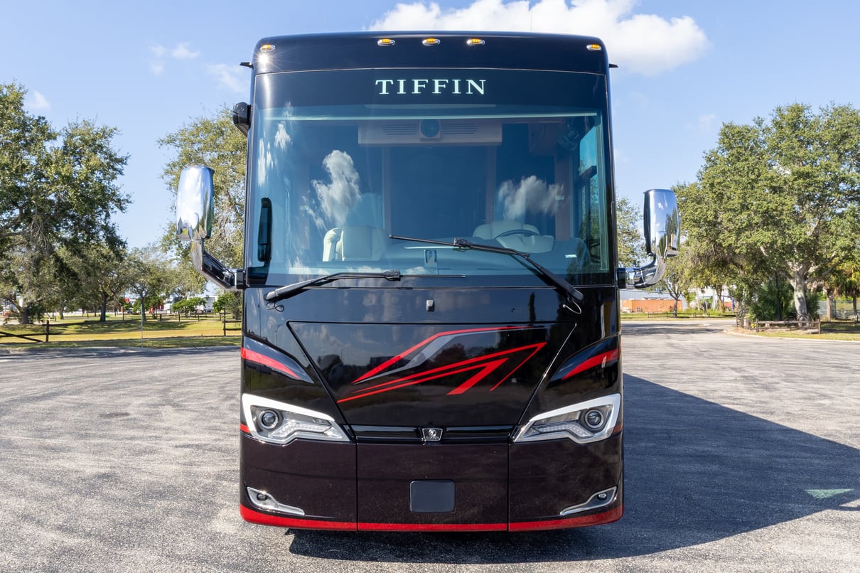 2023 Tiffin Allegro Bus 45 FP gallery image-12