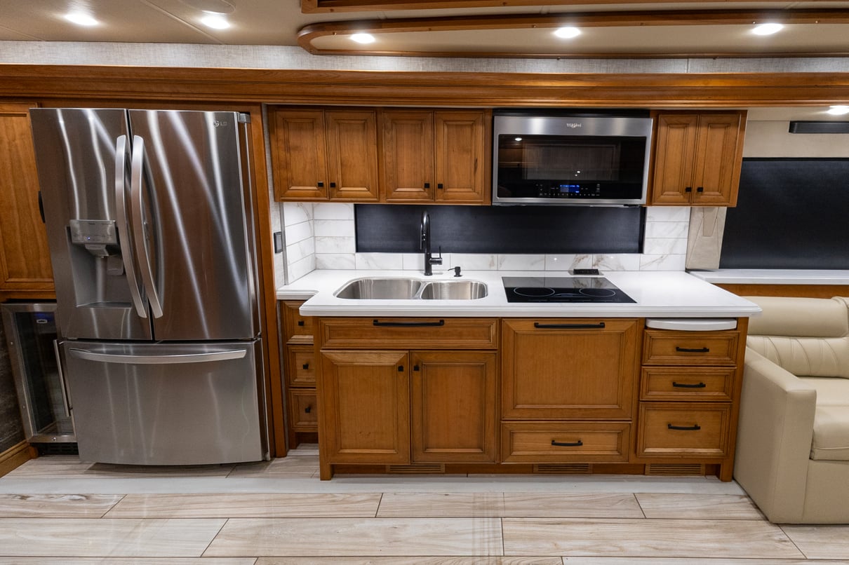 2023 Tiffin Allegro Bus 45 FP gallery image-19