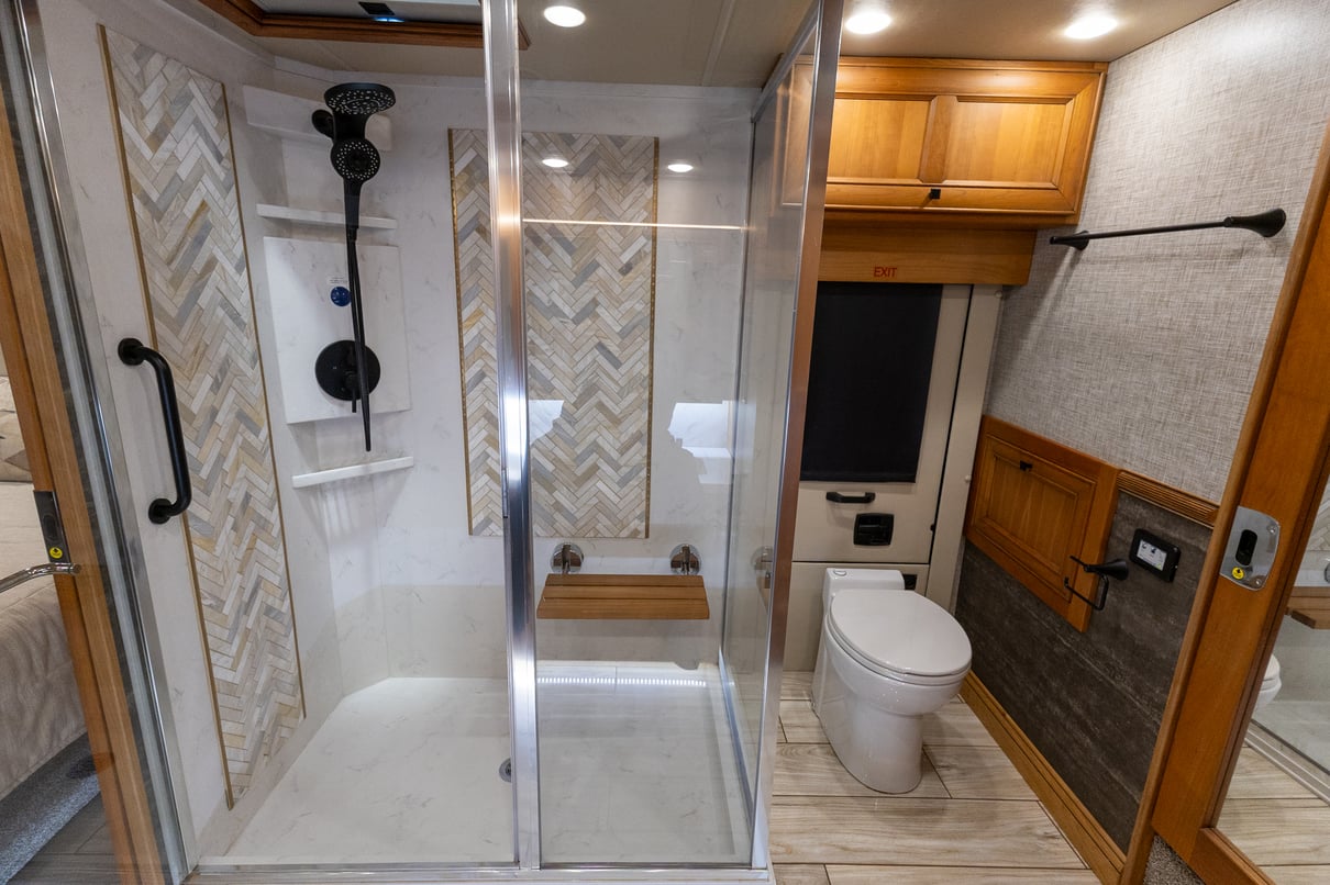 2023 Tiffin Allegro Bus 45 FP gallery image-29