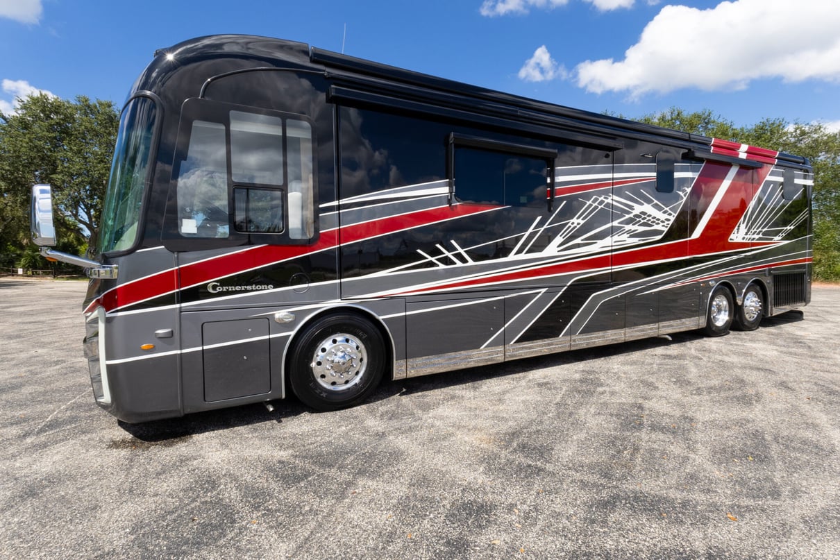 2022 Entegra Cornerstone 45B gallery image-10