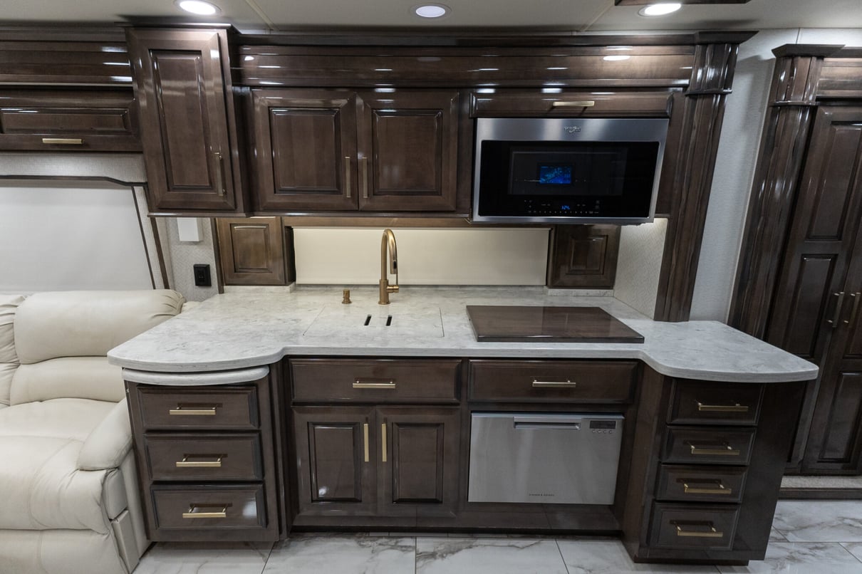 2022 Entegra Cornerstone 45B gallery image-19