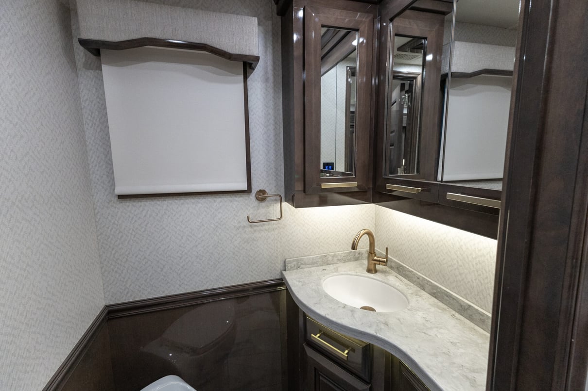 2022 Entegra Cornerstone 45B gallery image-22