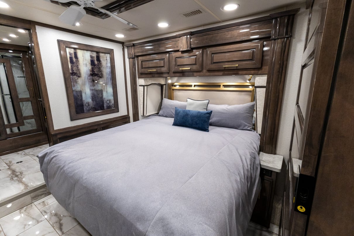 2022 Entegra Cornerstone 45B gallery image-24