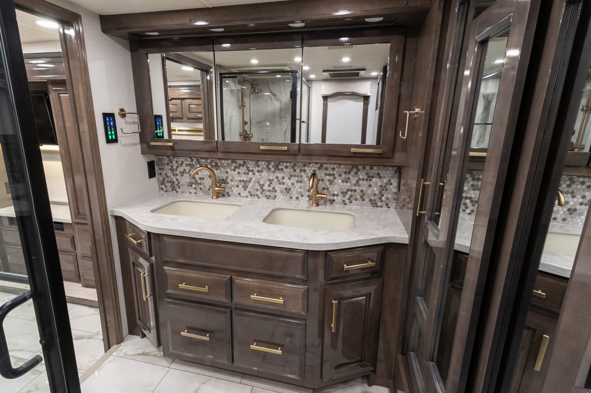 2022 Entegra Cornerstone 45B gallery image-28