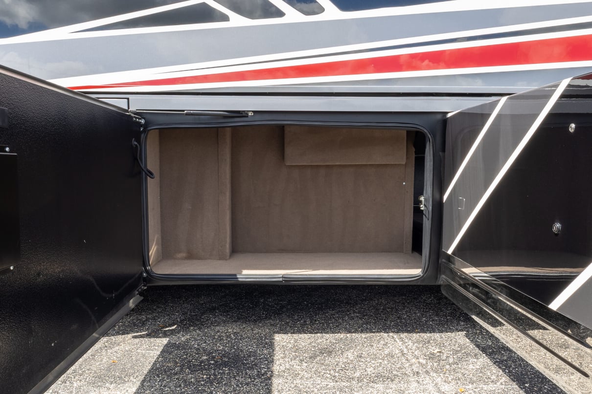 2022 Entegra Cornerstone 45B gallery image-35