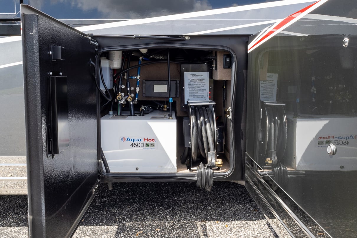 2022 Entegra Cornerstone 45B gallery image-38